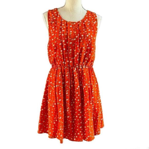 3/$15 Love Tree Floral Pleated A-Line Dress M - Picture 1 of 9